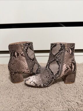 Chinese Laundry Snake Print Ankle Boots in Taupe Size 7.5M